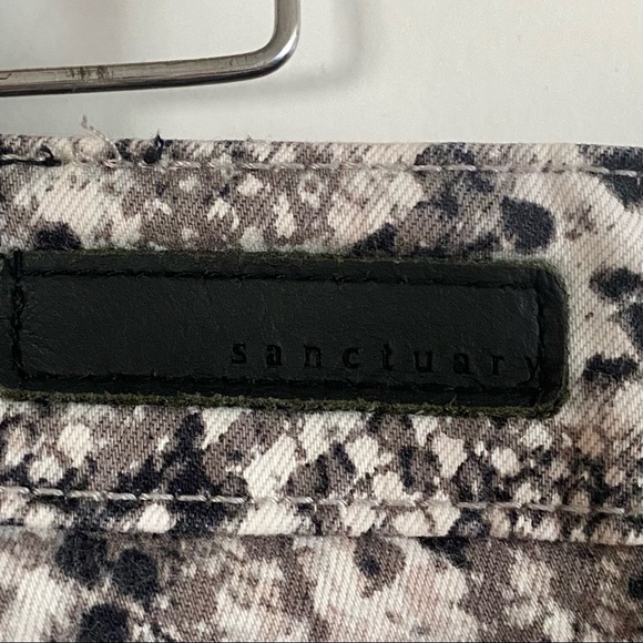 ANTHROPOLOGIE Sanctuary Snake Print Skinny Jeans - Picture 7 of 8